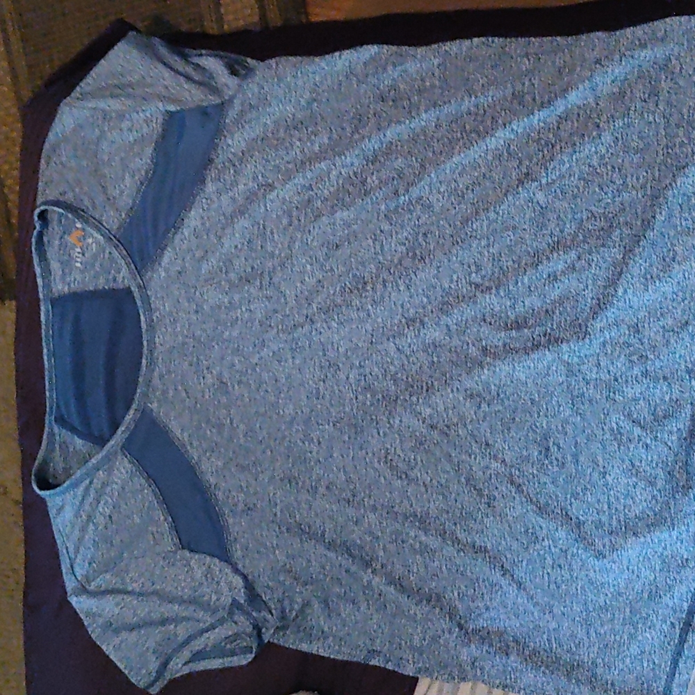 Active t-shirts